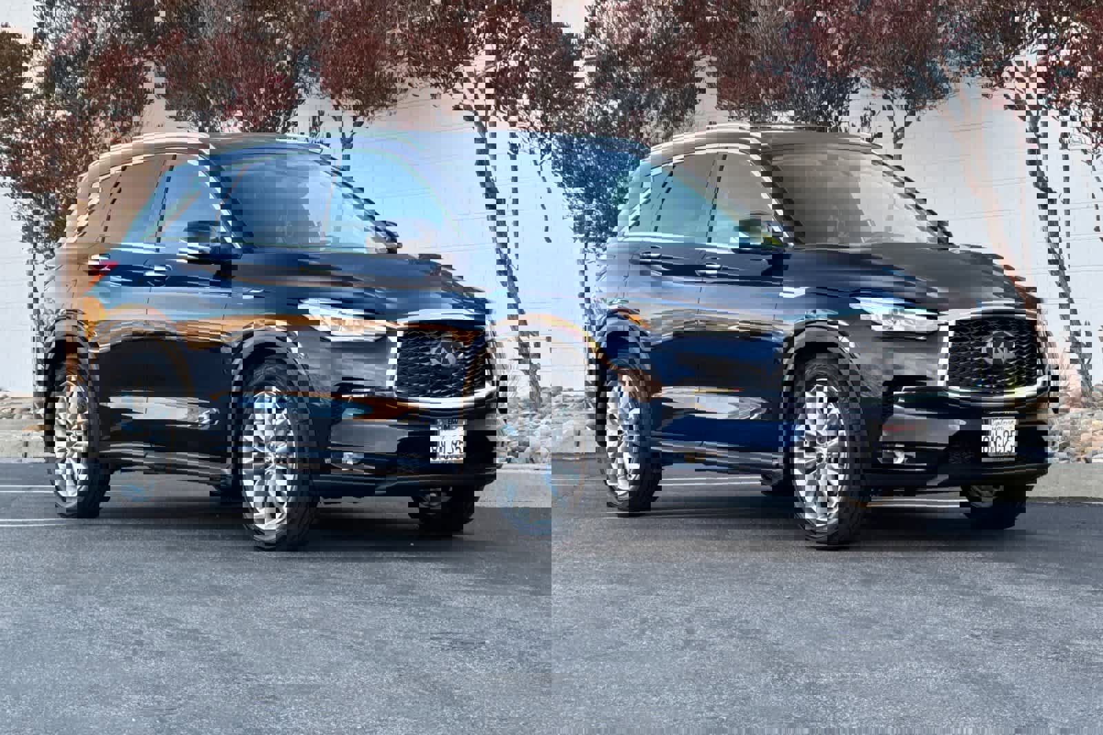 Used 2019 INFINITI QX50 Luxe w/ Navigation Package image 5