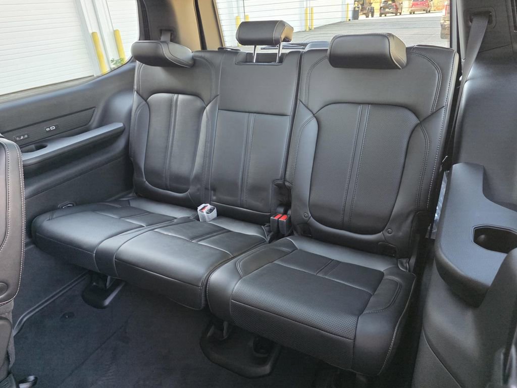 New 2025 Jeep Wagoneer Series II AWD/4WD image 17