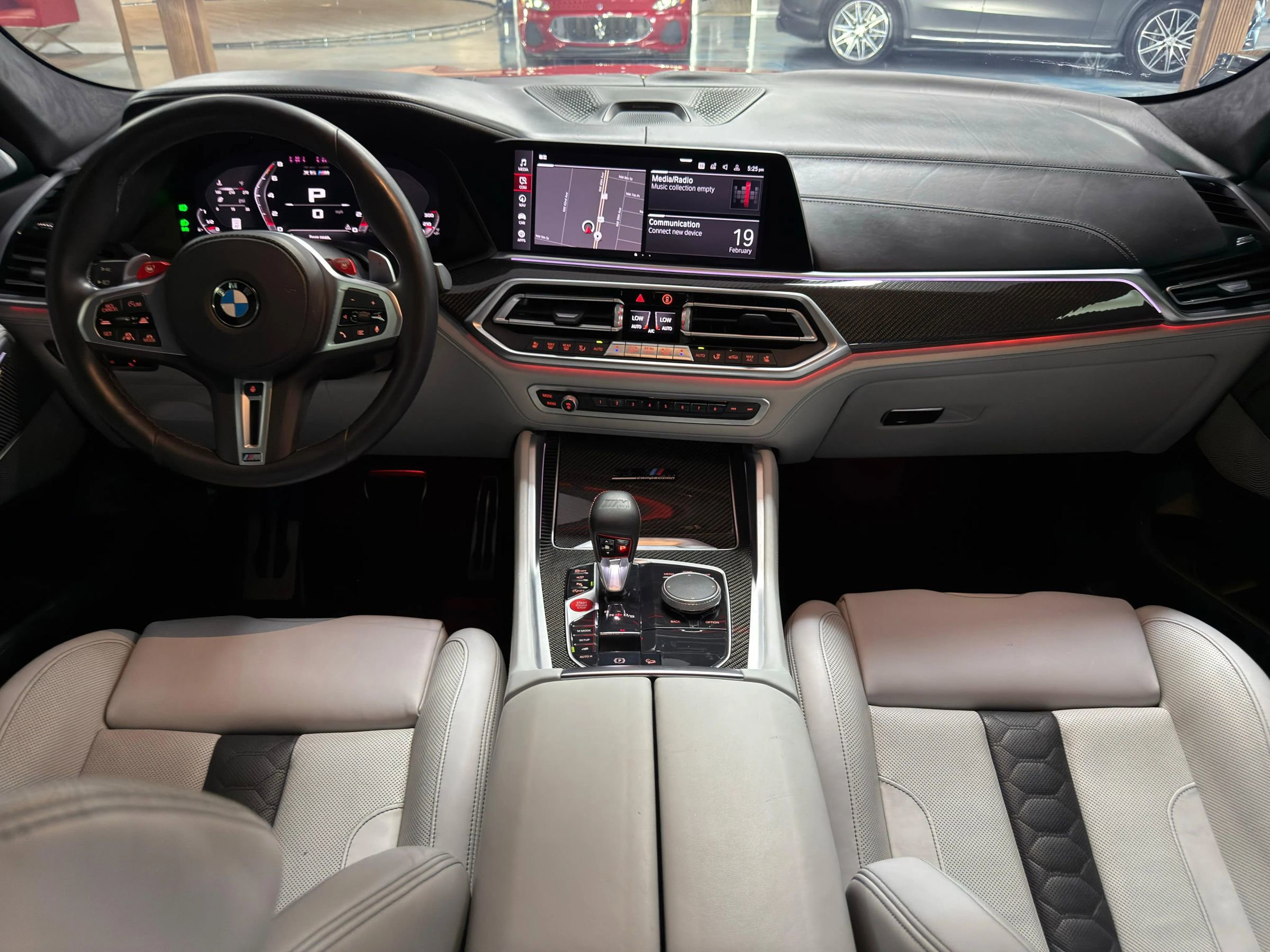 Used 2020 BMW X6 M Competition w/ Executive Package image 21