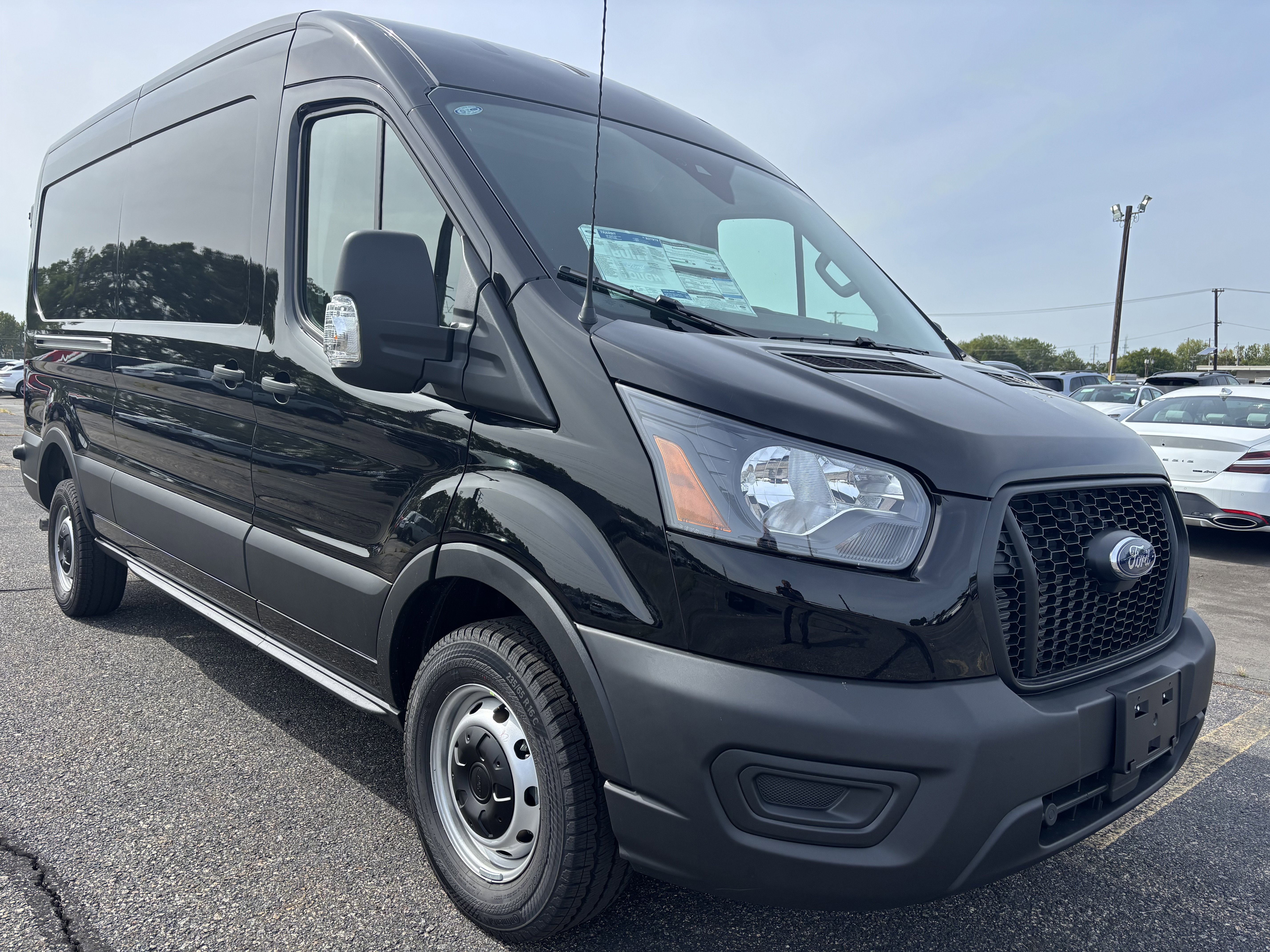 New 2025 Ford Transit 250 148 Medium Roof image 1