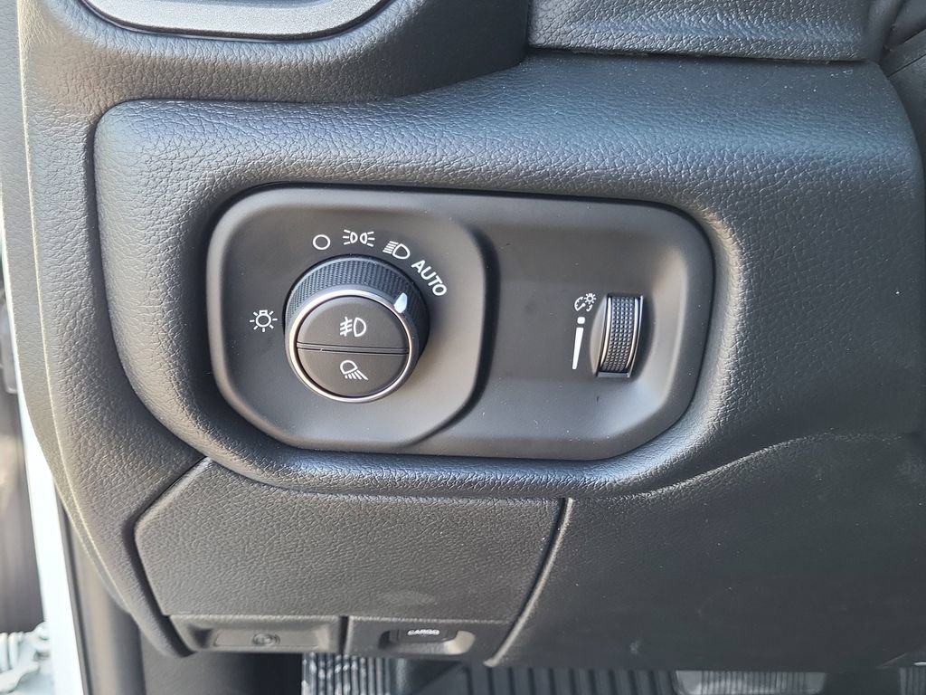 New 2026 RAM 2500 Tradesman AWD/4WD image 26