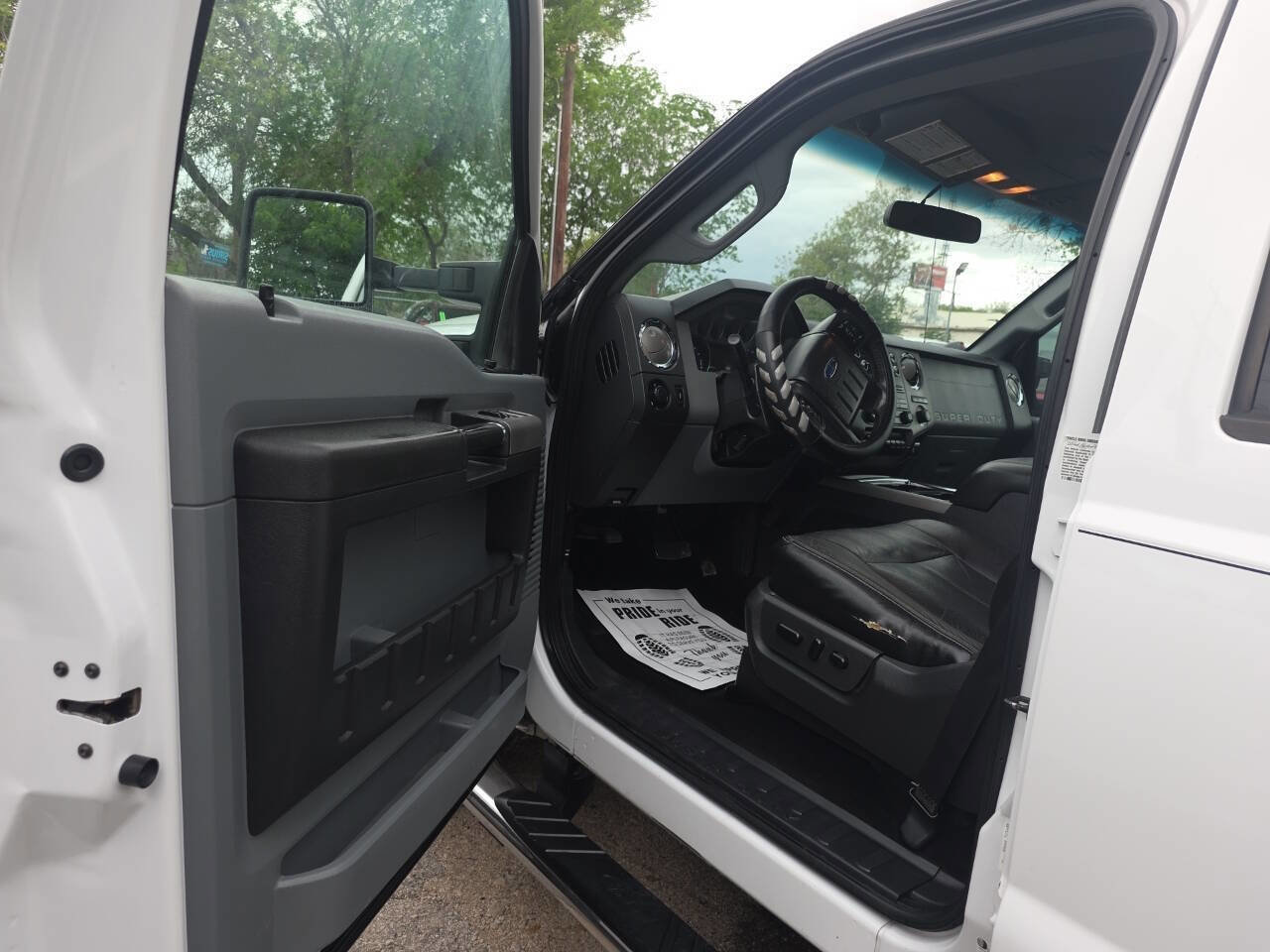 Used 2016 Ford F350 XLT w/ XLT Value Package image 3