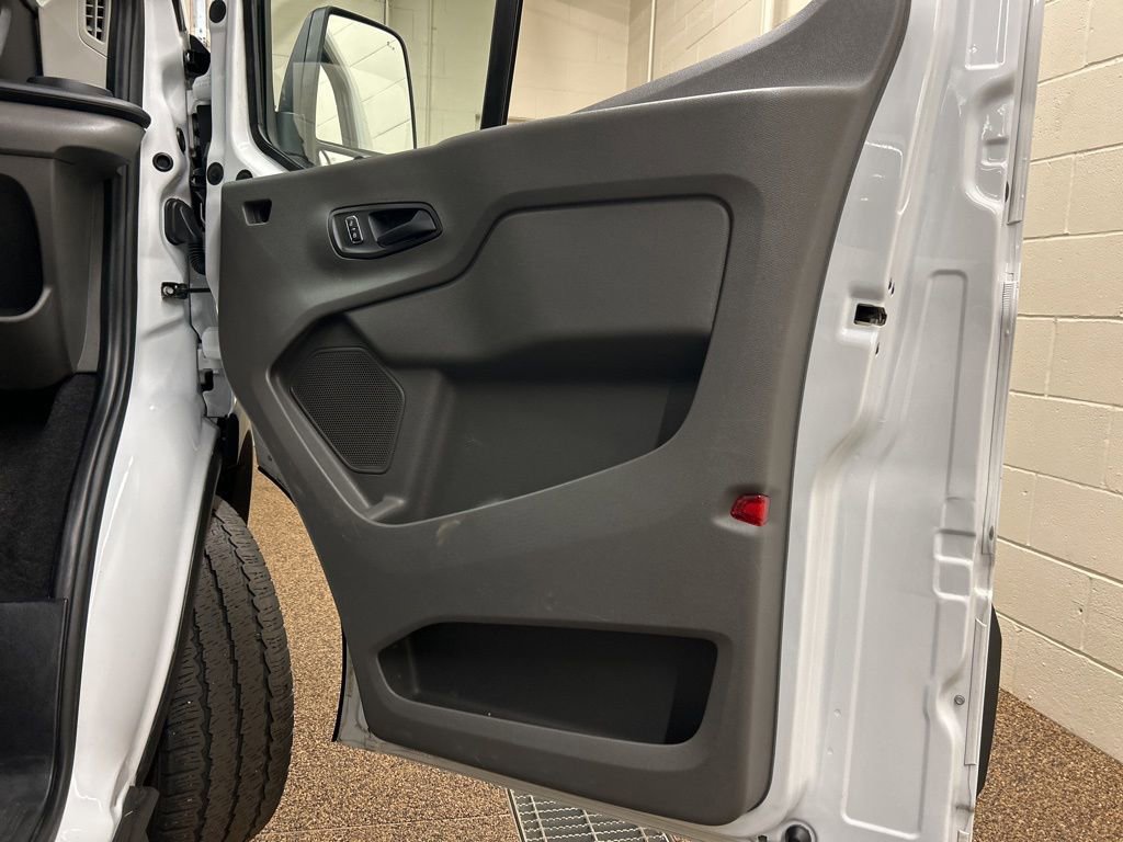 Used 2024 Ford Transit 350 XLT image 14