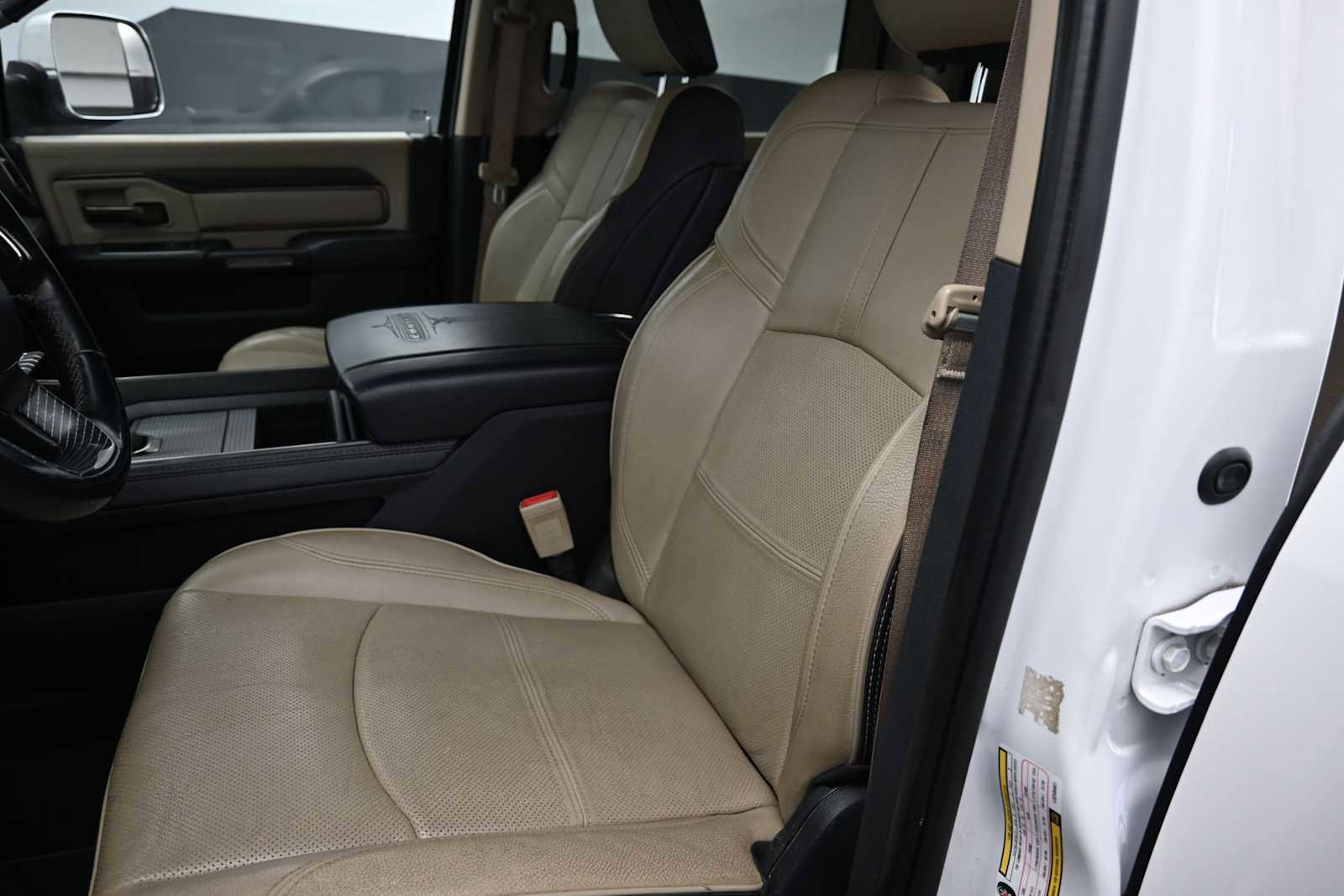 Used 2020 RAM 2500 Limited AWD/4WD image 16