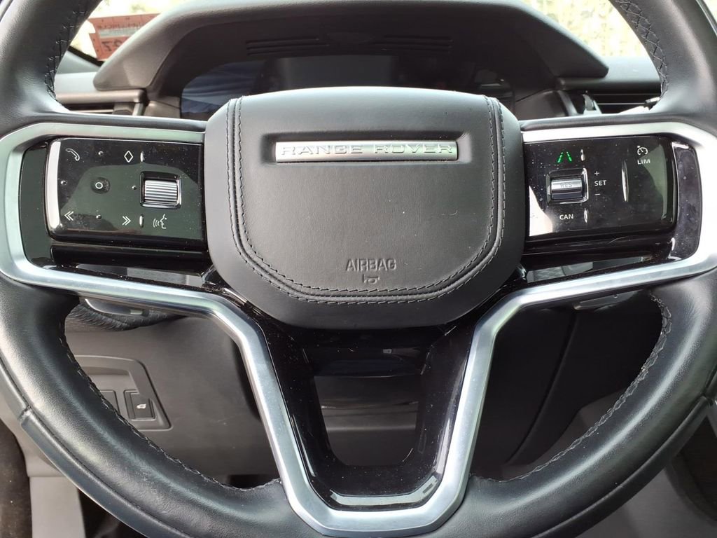 Certified 2022 Land Rover Range Rover Velar R-Dynamic S image 19