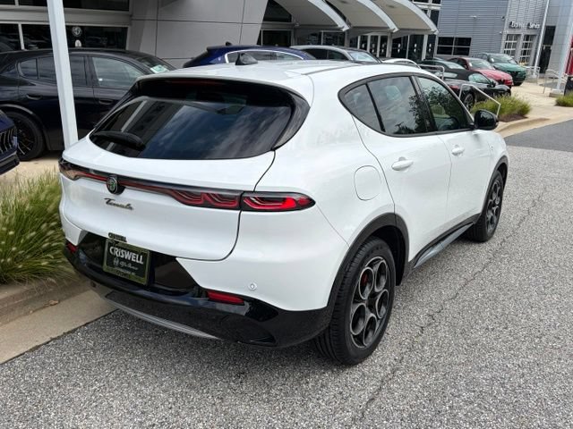 Used 2024 Alfa Romeo Tonale Ti w/ Premium Interior Package AWD/4WD image 5