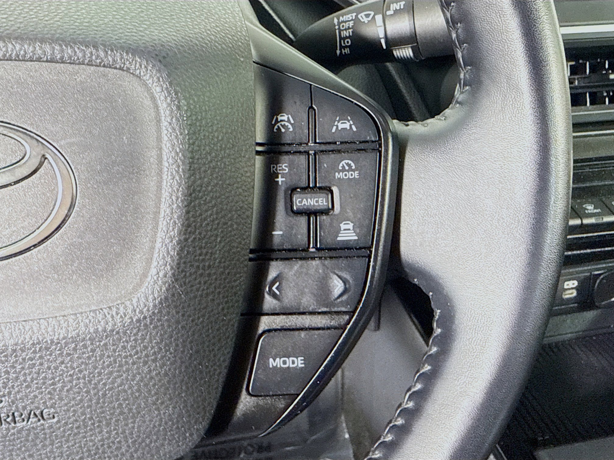 Used 2023 Toyota Prius LE image 15