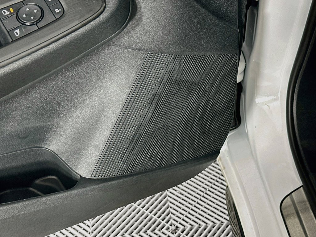 New 2027 Nissan Sentra SR w/ Floor Mat Package FWD image 25