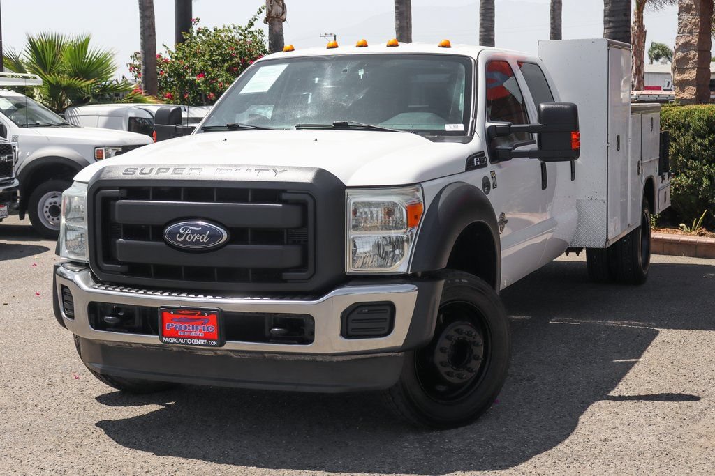 Used 2013 Ford F550 2WD Crew Cab Super Duty w/ Payload Upgrade Pkg image 4