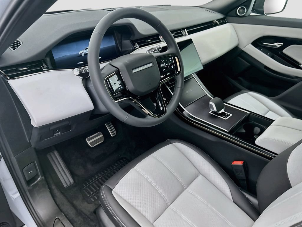 New 2026 Land Rover Range Rover Evoque Hoxton AWD/4WD image 9