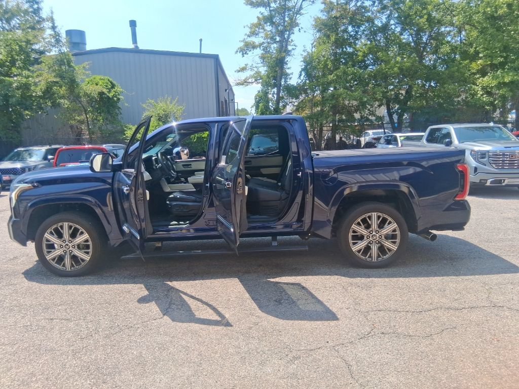 Used 2024 Toyota Tundra Capstone AWD/4WD image 17