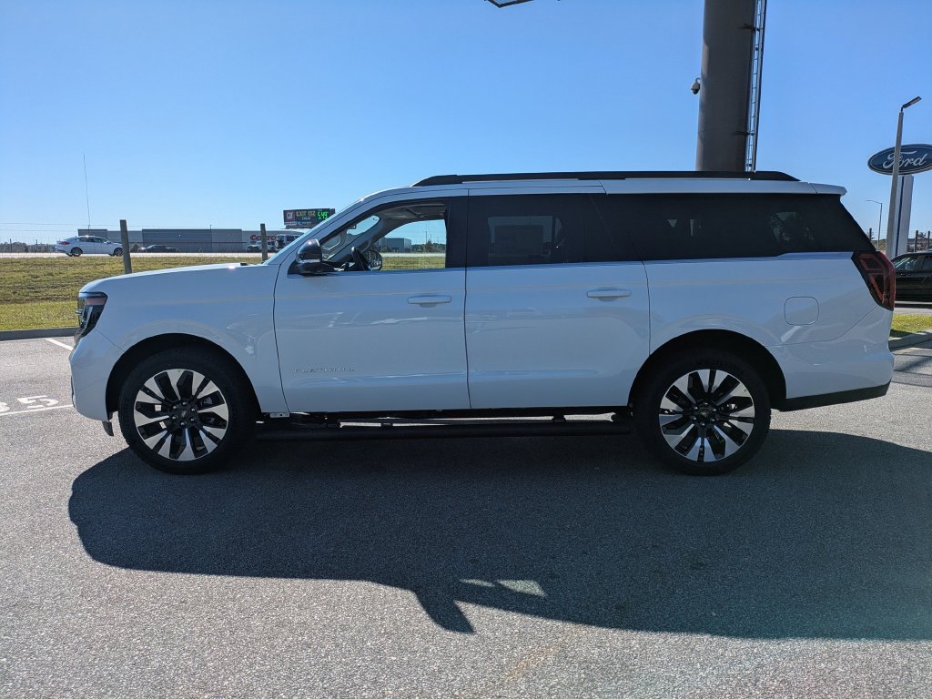 New 2027 Ford Expedition Max Platinum w/ Driver's Package RWD image 10
