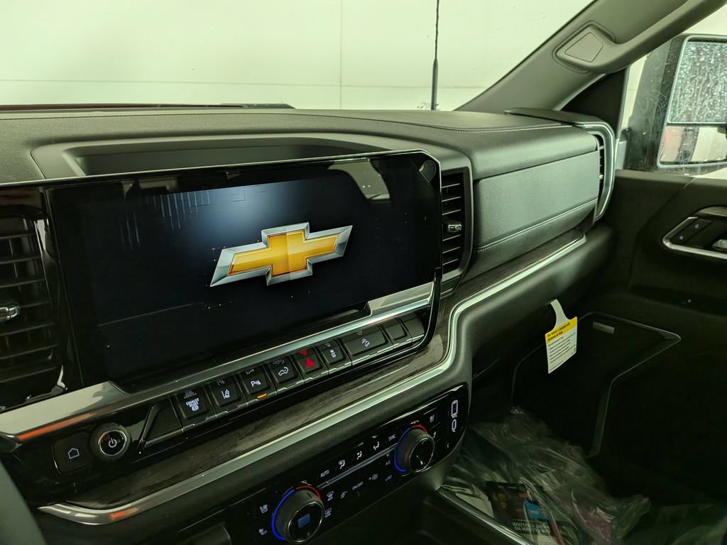 New 2026 Chevrolet Silverado 2500 LTZ w/ LTZ Plus Package AWD/4WD image 21