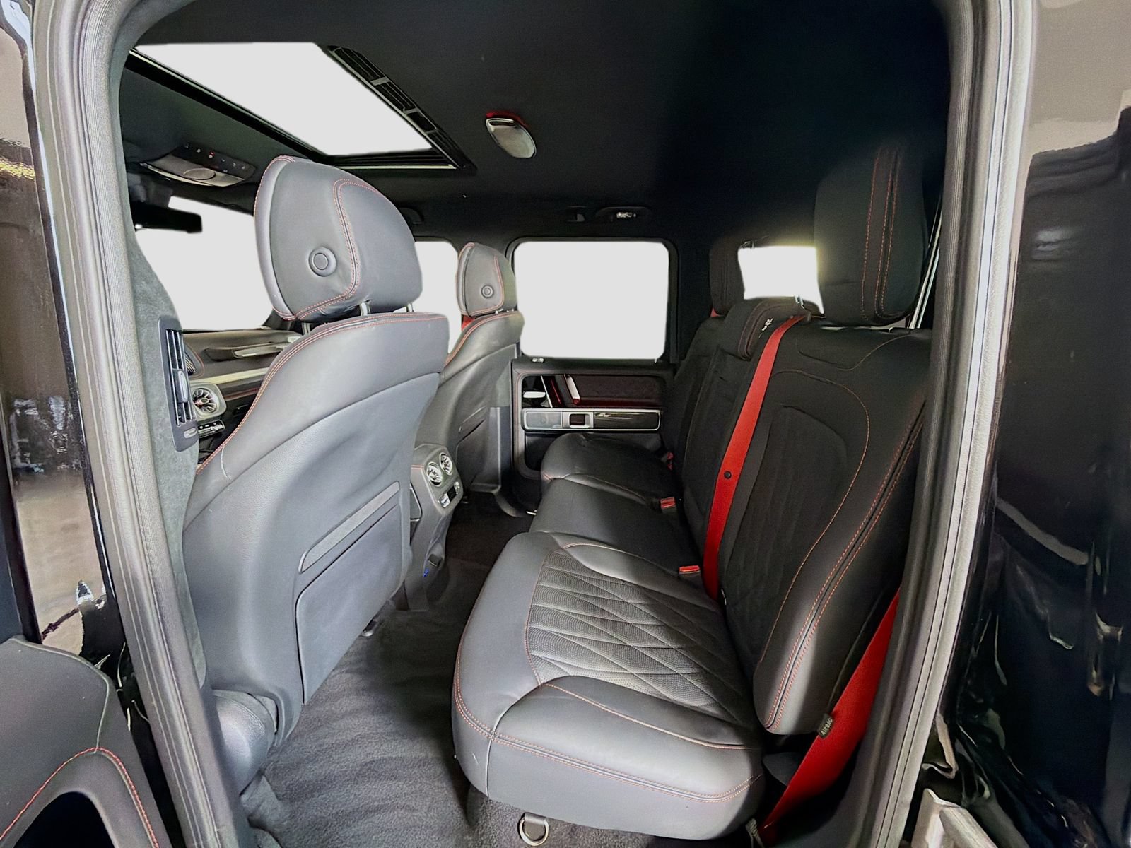 Used 2025 Mercedes-Benz G 63 AMG 4MATIC image 26
