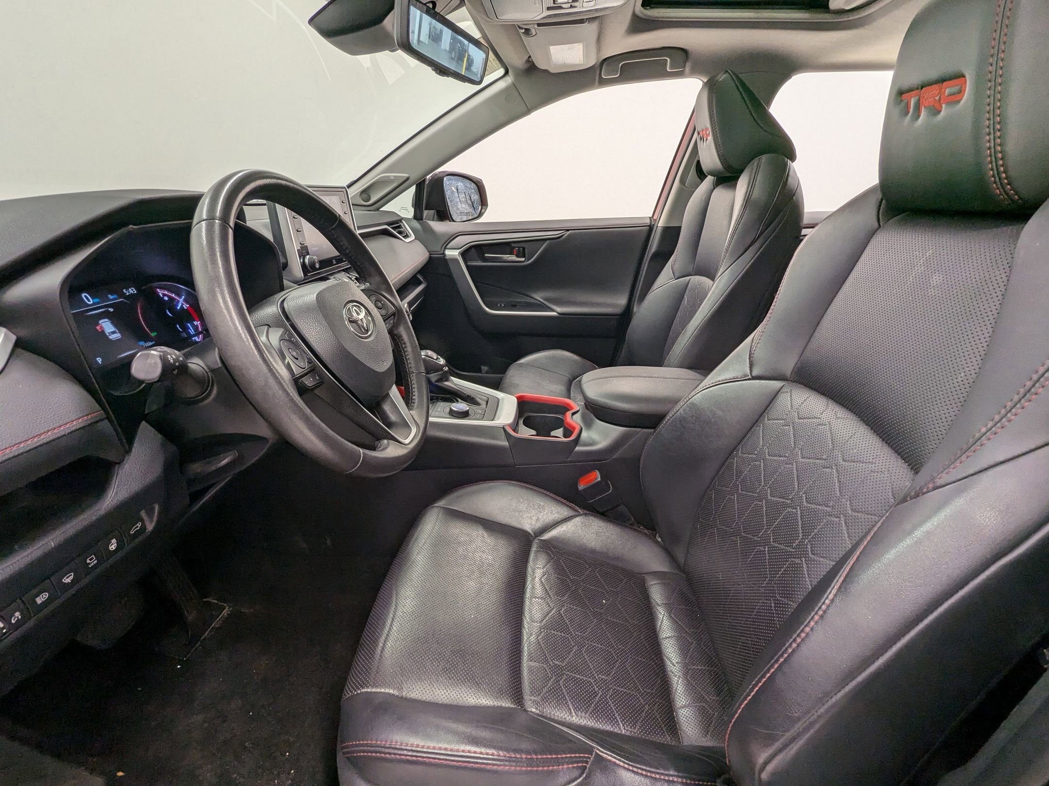 Used 2020 Toyota RAV4 TRD Off-Road image 4