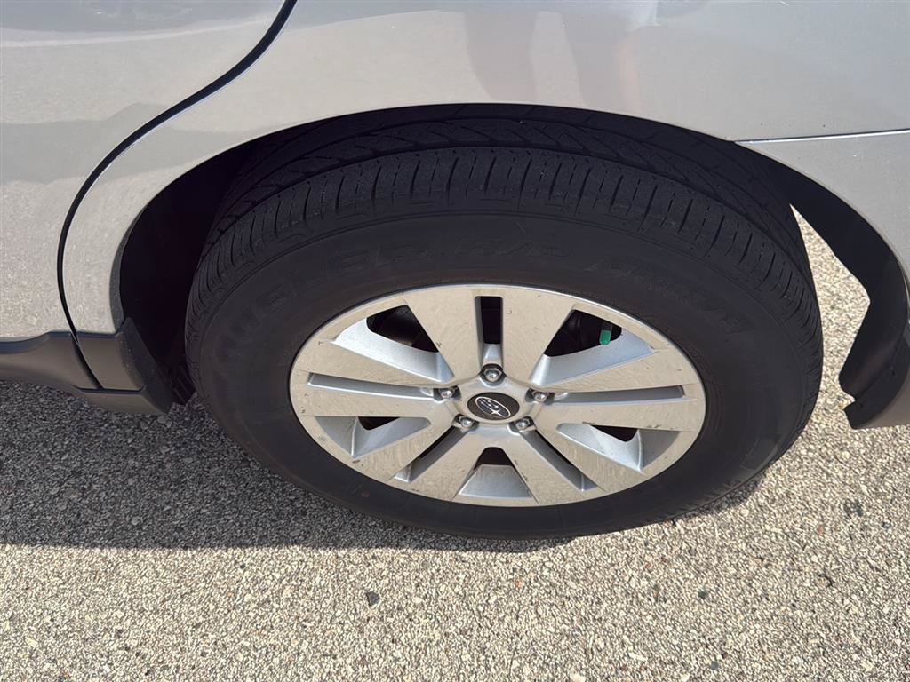 Used 2019 Subaru Outback 2.5i Premium AWD/4WD image 13