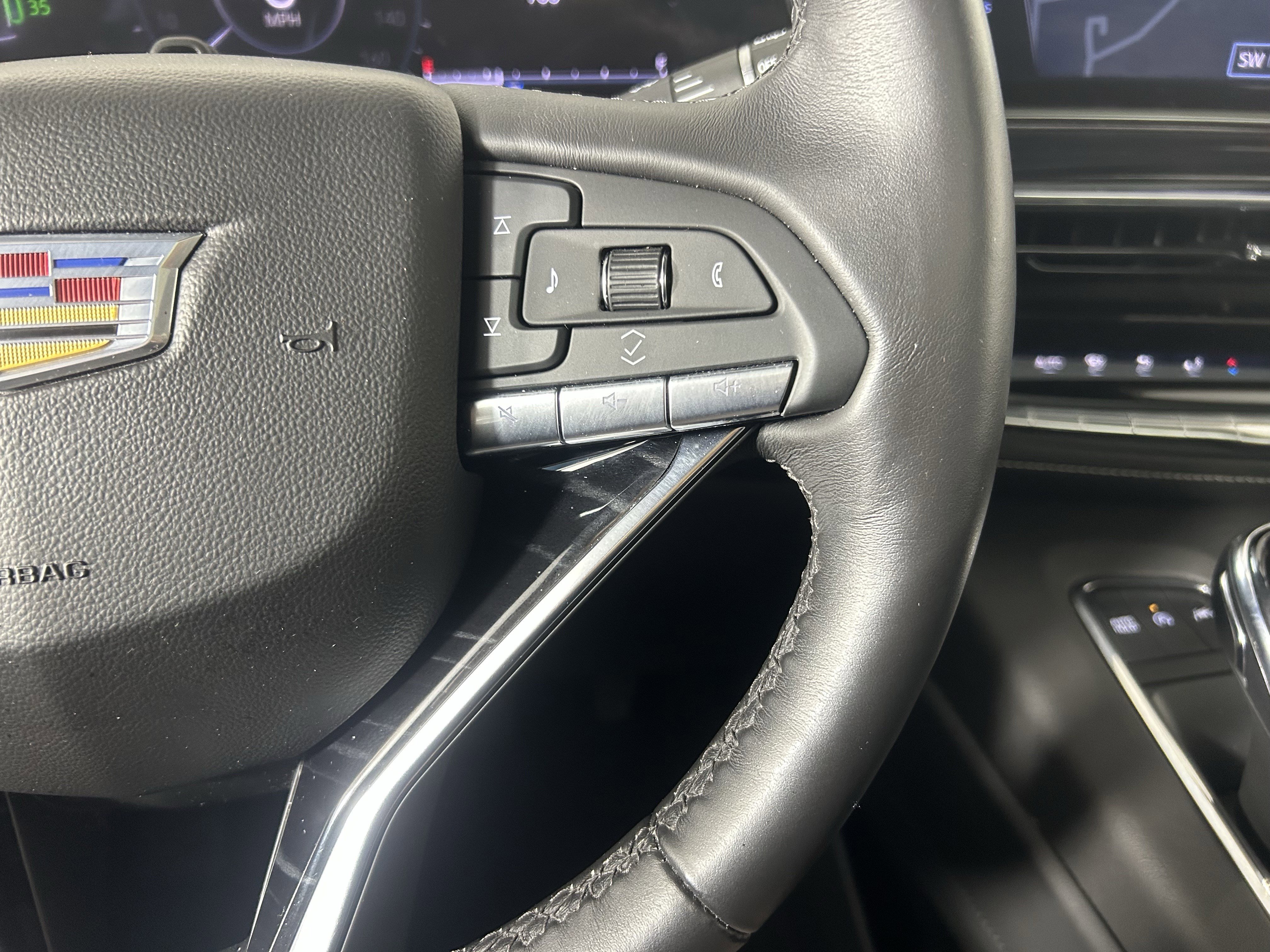 Used 2023 Cadillac Escalade ESV Sport w/ LPO, ONYX Package image 18