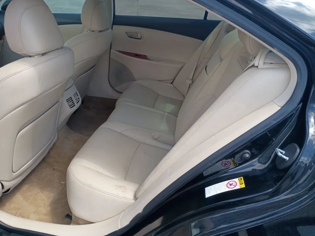 Used 2011 Lexus ES 350 FWD image 17