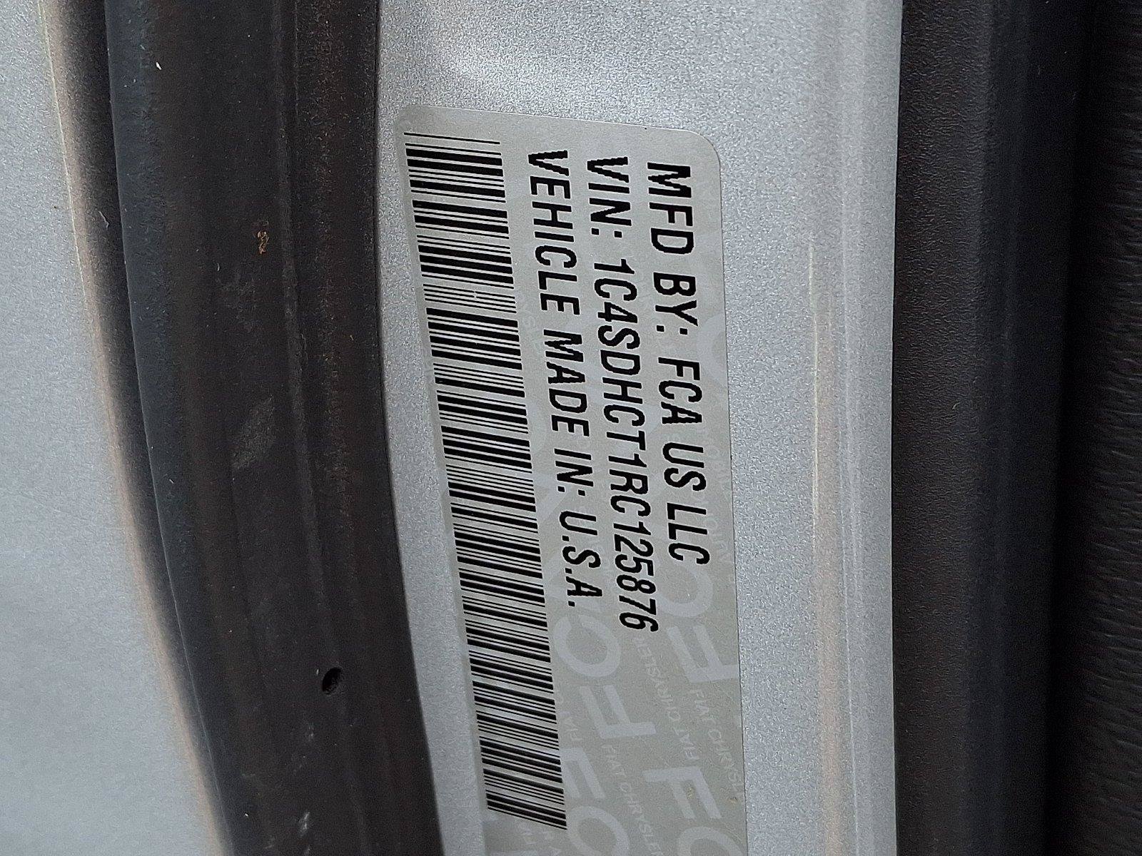 Used 2024 Dodge Durango R/T w/ Blacktop Package RWD image 29