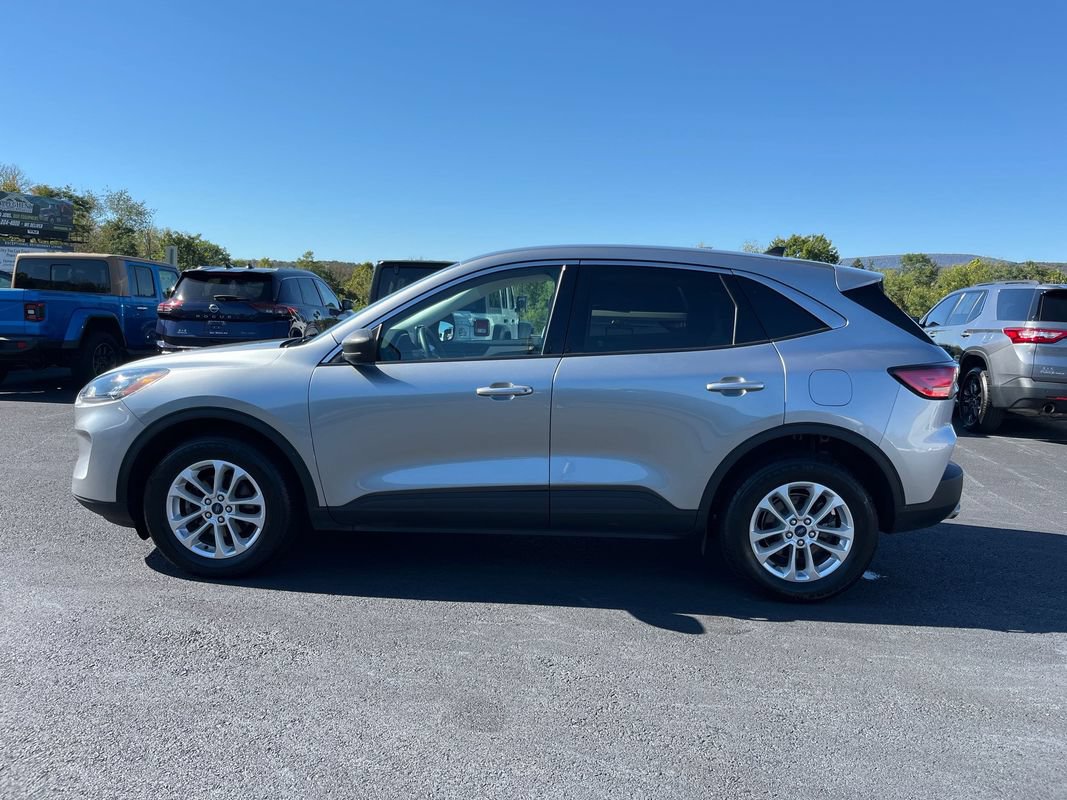 Used 2022 Ford Escape SE w/ Convenience Package AWD/4WD image 4
