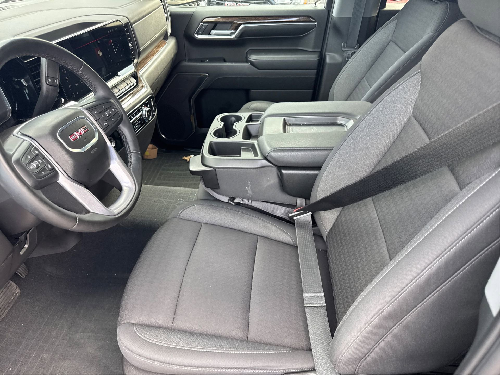 Used 2024 GMC Sierra 1500 Elevation image 11