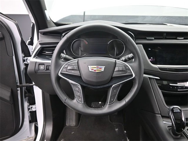 Certified 2025 Cadillac XT5 Premium Luxury image 27