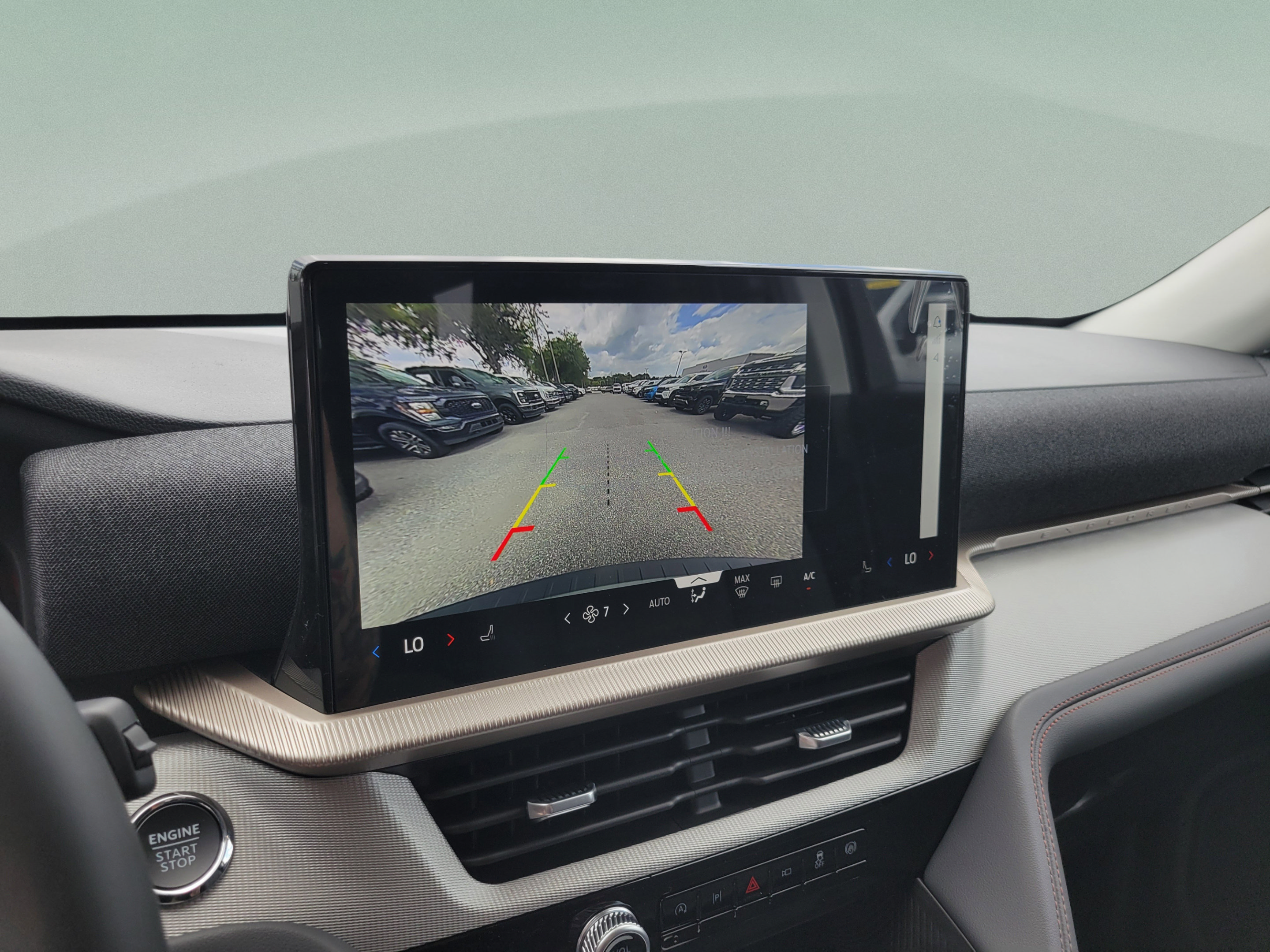 New 2026 Ford Explorer Active RWD image 28