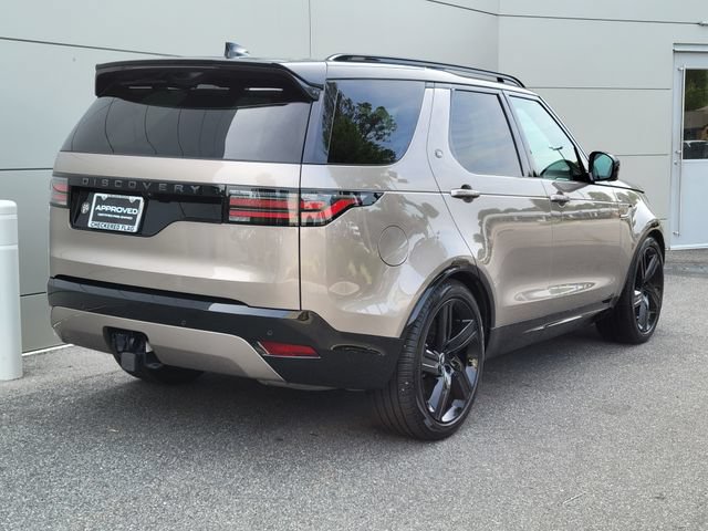 Used 2025 Land Rover Discovery Dynamic SE AWD/4WD image 4
