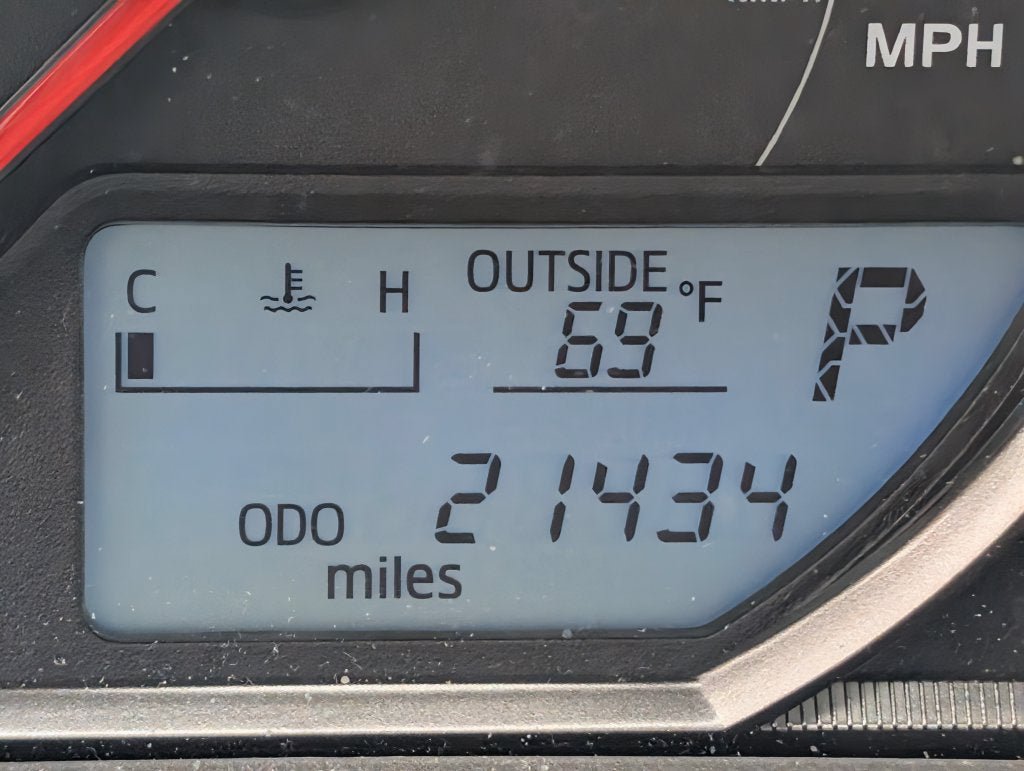Used 2015 Toyota RAV4 XLE AWD/4WD image 3
