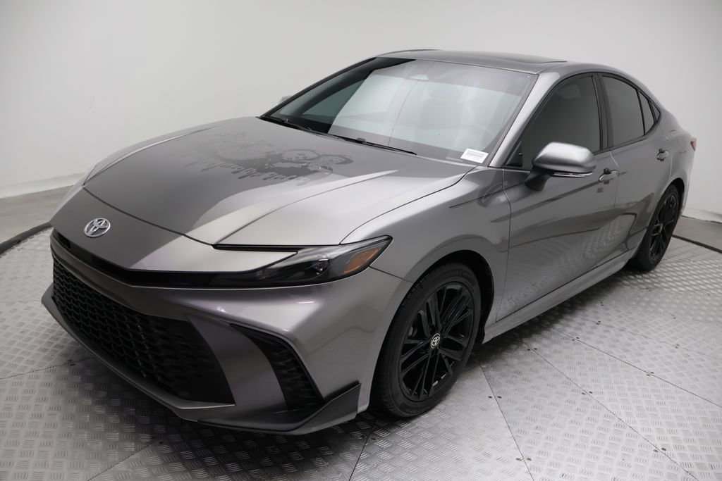 Certified 2025 Toyota Camry SE w/ Convenience Package image 2