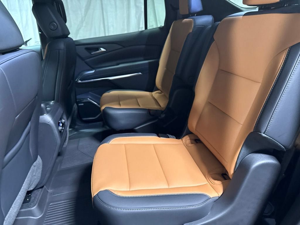 New 2027 Chevrolet Traverse Z71 w/ Enhanced Driving Package AWD/4WD image 18