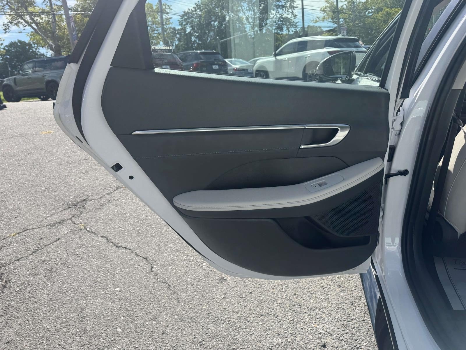 Used 2023 Hyundai Sonata Limited FWD image 10