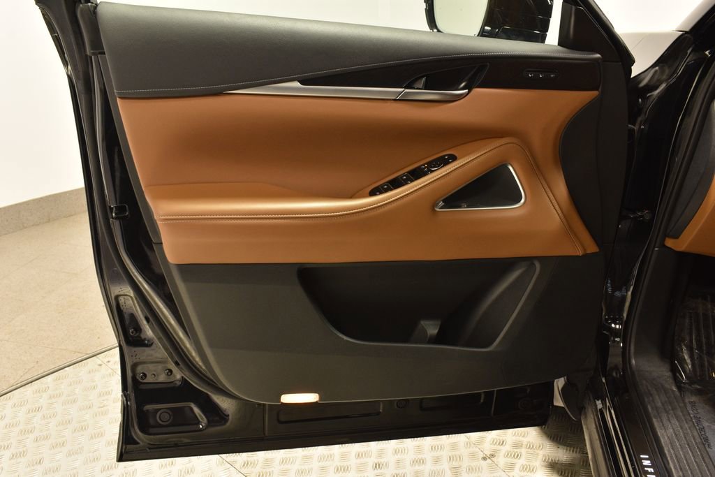 Certified 2025 INFINITI QX60 Autograph w/ Cargo Package image 14