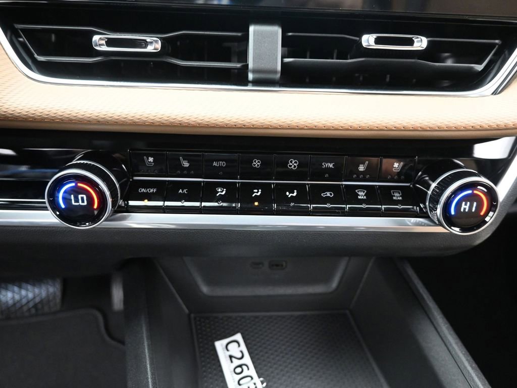 New 2026 Chevrolet Equinox ACTIV w/ Convenience Package III image 16