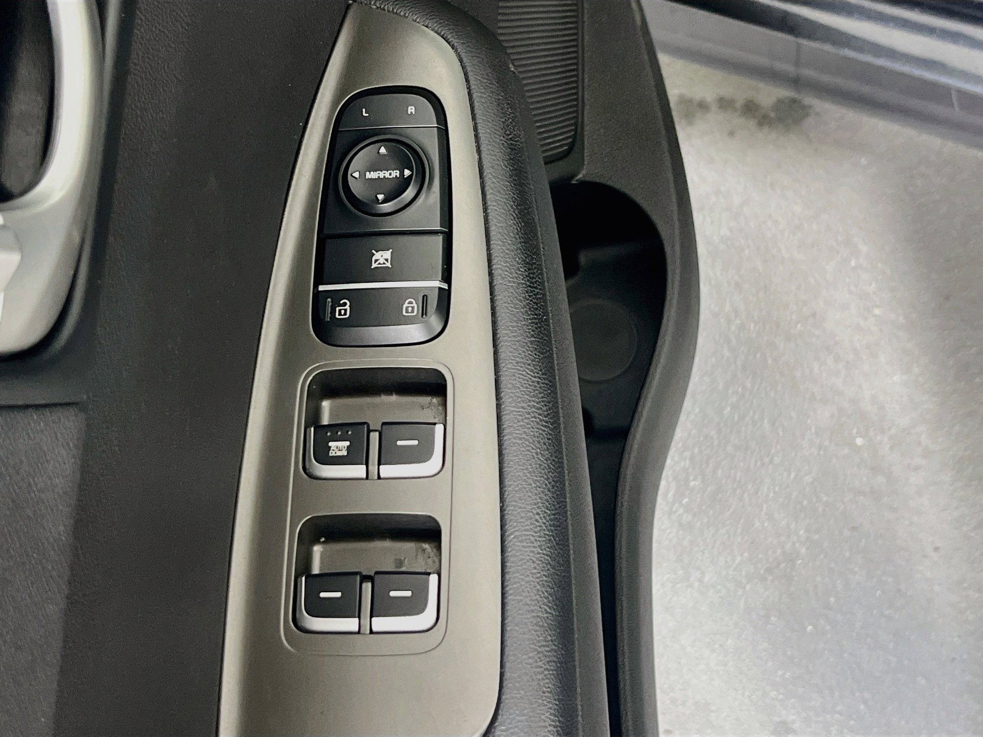 Used 2020 Kia Optima LX FWD image 17