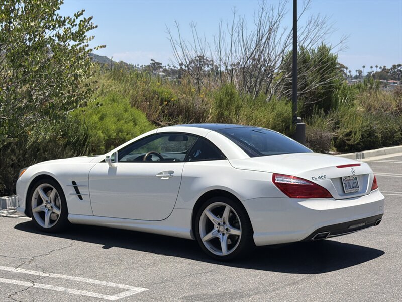 Used 2015 Mercedes-Benz SL 400 w/ Premium I Package image 11