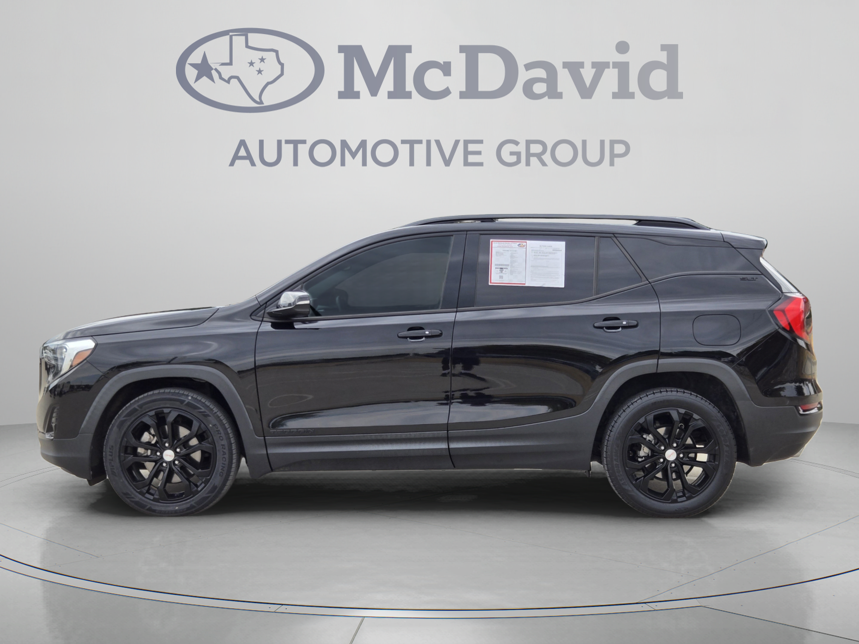 Used 2020 GMC Terrain SLT w/ Preferred Package FWD image 2