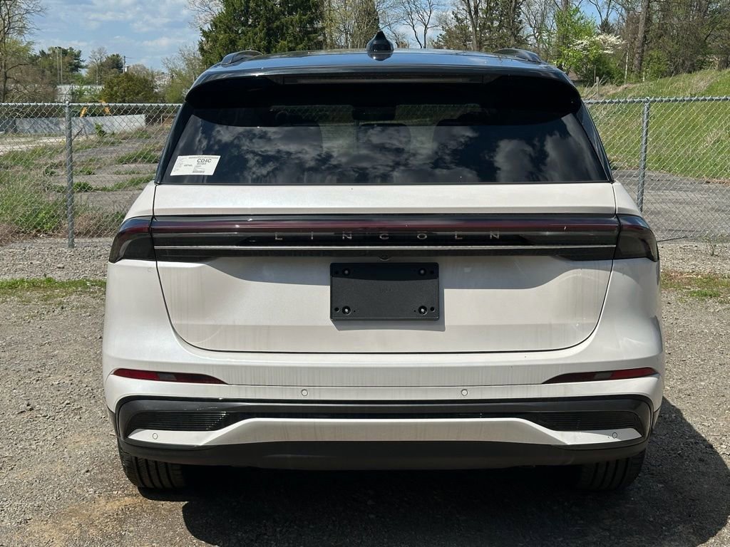 New 2026 Lincoln Nautilus Reserve w/ Jet Appearance Package AWD/4WD image 4