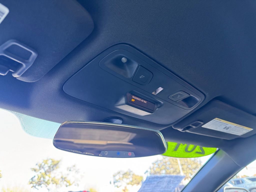 Used 2017 Chevrolet Camaro LT w/ Technology Package image 18