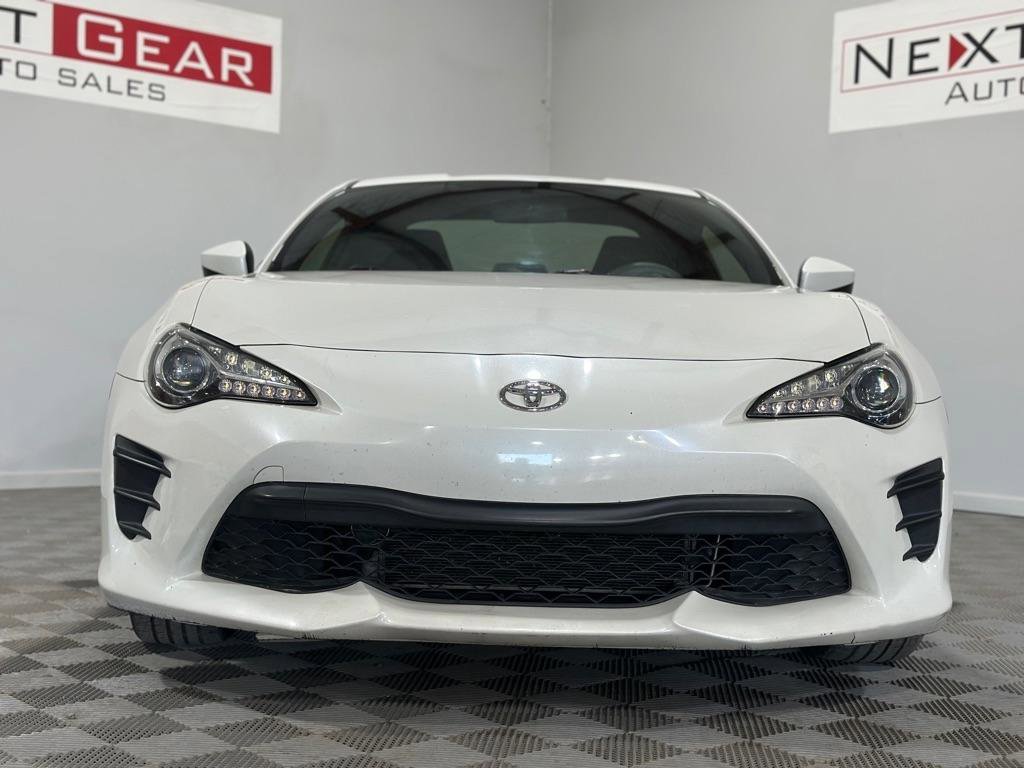 Used 2017 Toyota 86 image 5