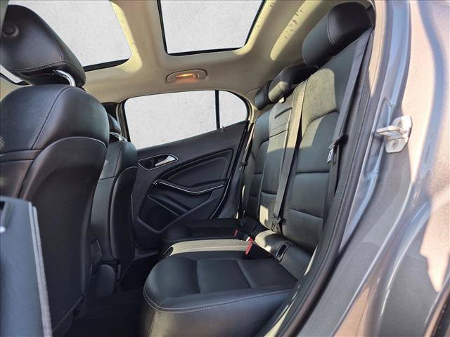 Used 2015 Mercedes-Benz GLA 250 4MATIC image 17