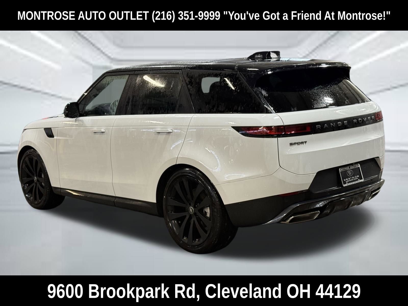 New 2025 Land Rover Range Rover Sport SE AWD/4WD image 3