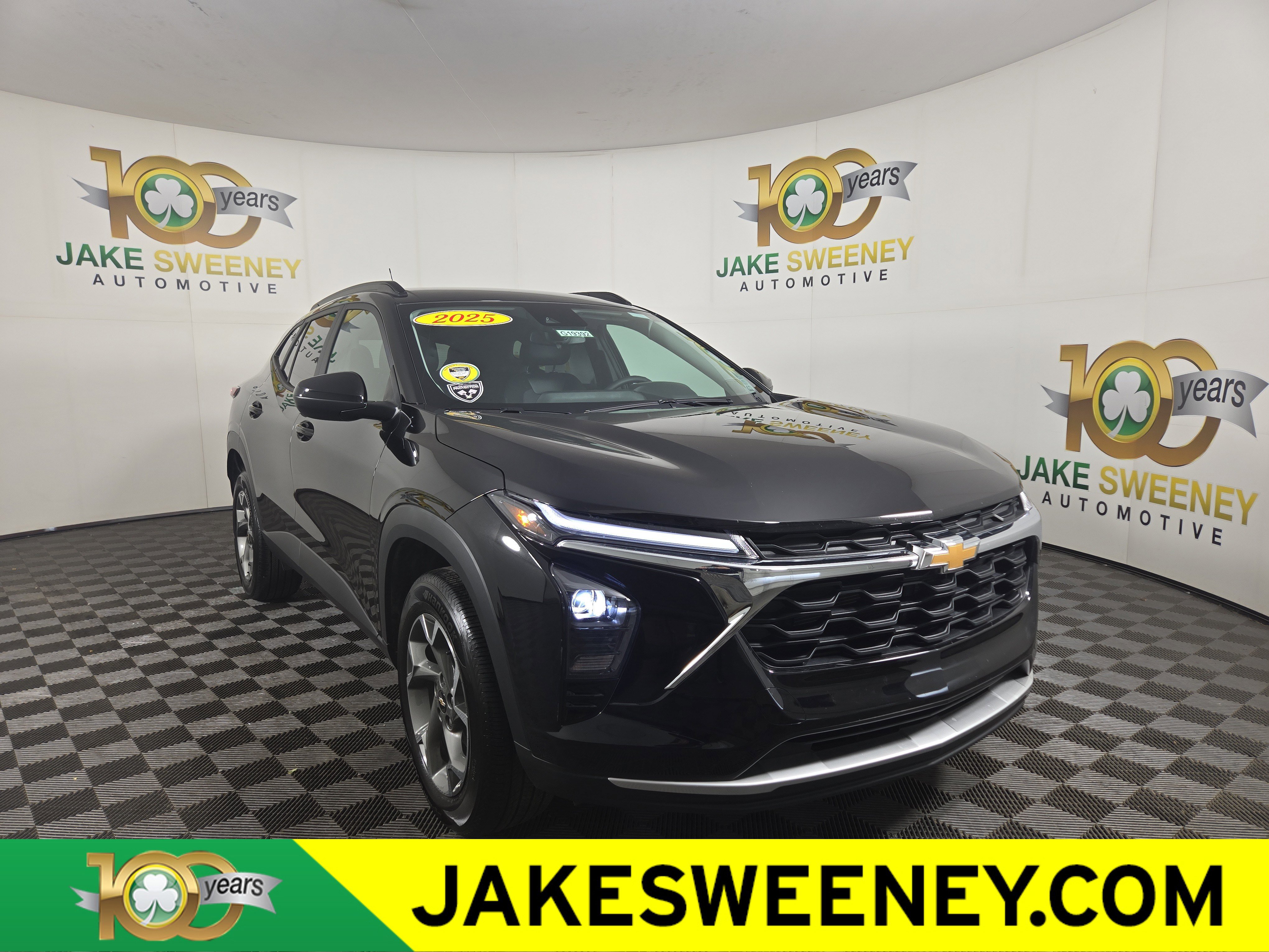 Certified 2025 Chevrolet Trax LT w/ Driver Confidence Package