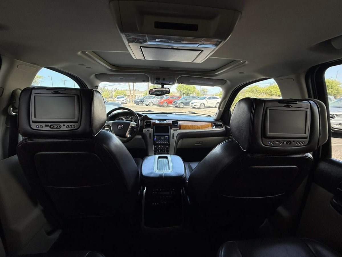 Used 2013 Cadillac Escalade Platinum AWD/4WD image 57