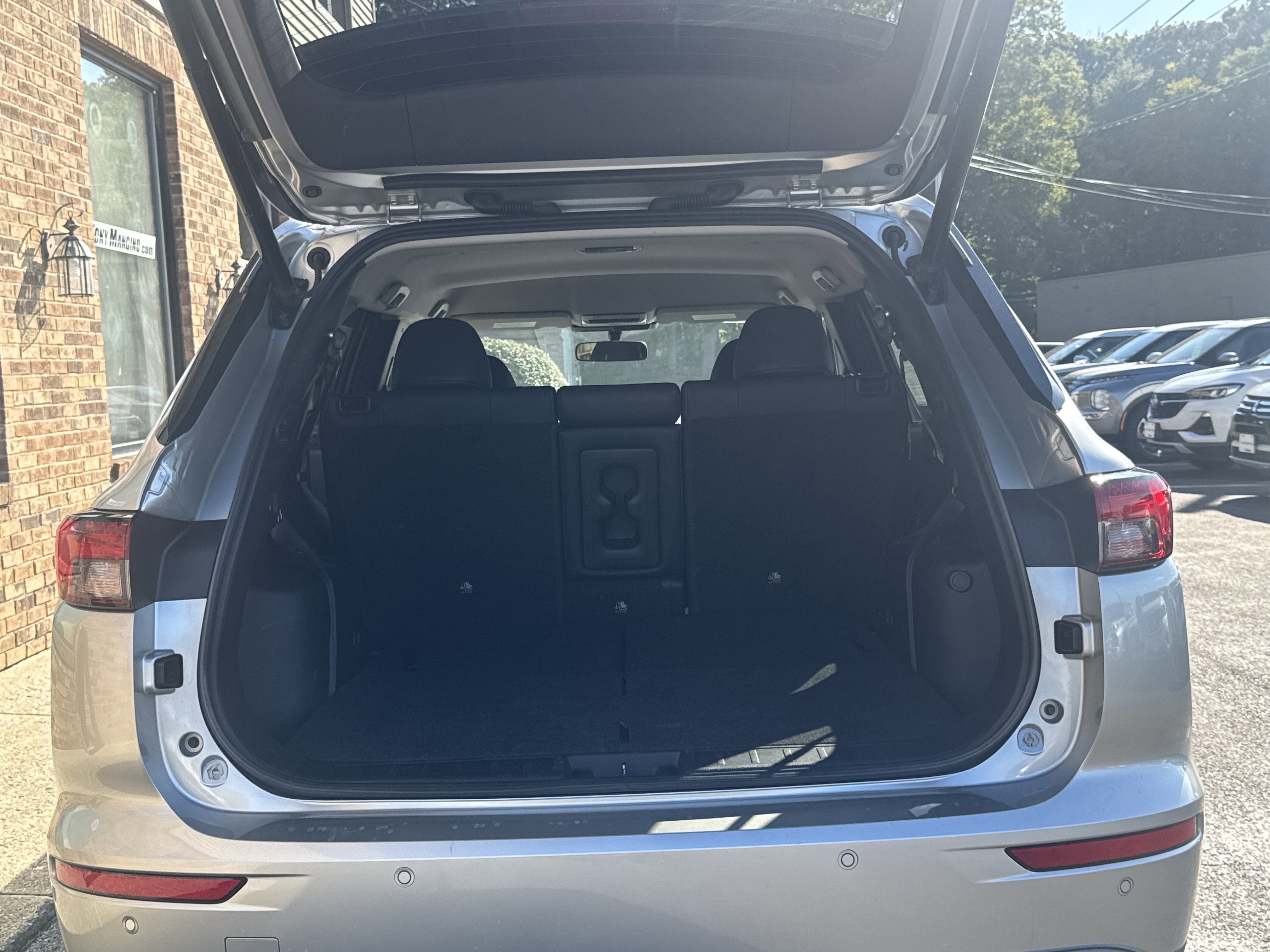 Used 2022 Mitsubishi Outlander SE image 13