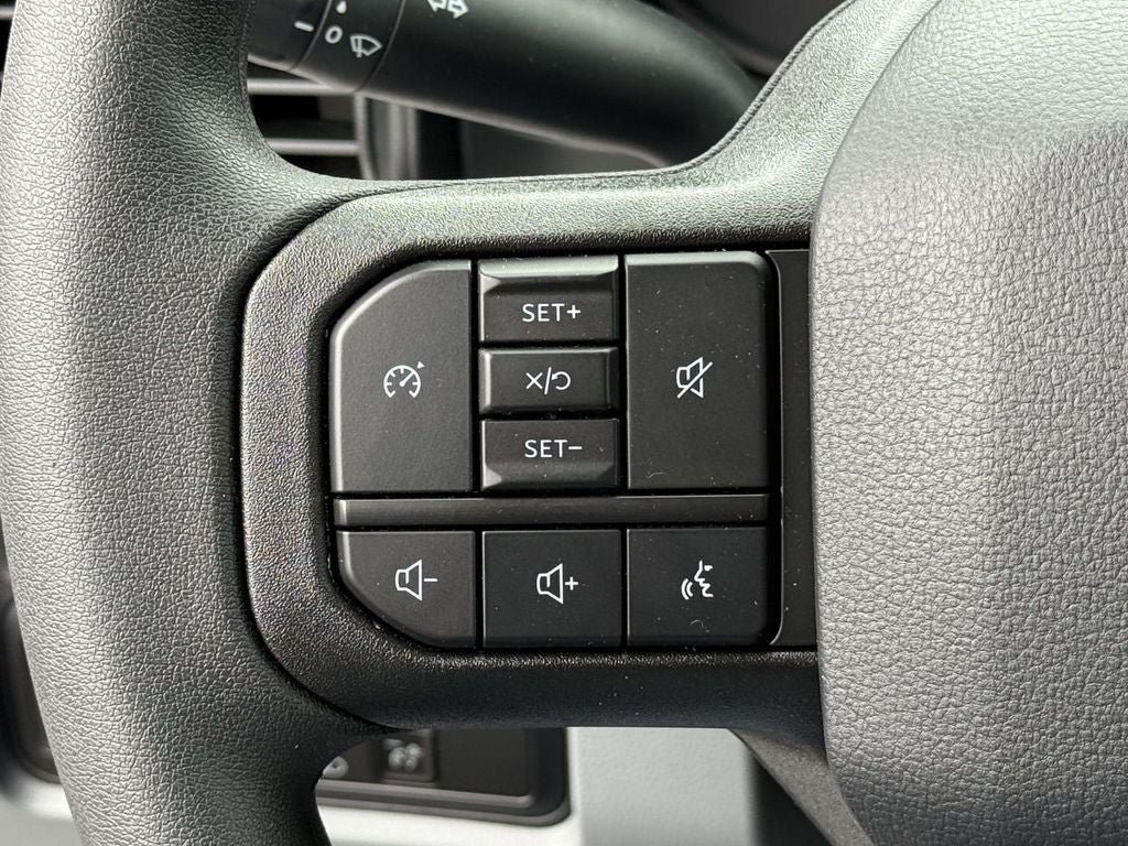 New 2026 Ford F350 XL w/ FX4 Off-Road Package AWD/4WD image 15