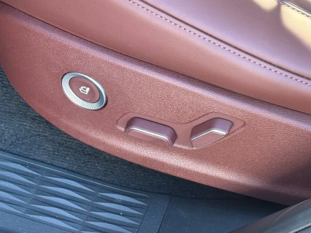 Certified 2025 Genesis GV80 3.5T Prestige image 43