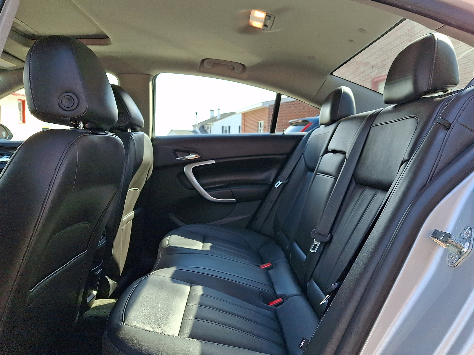 Used 2017 Buick Regal Premium w/ Driver Confidence Package #1 image 10