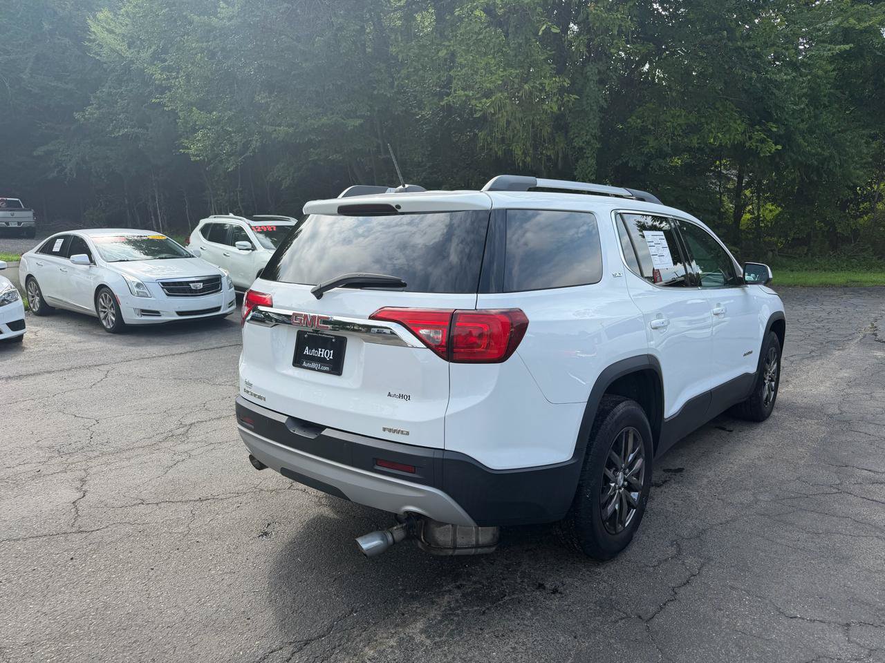 Used 2017 GMC Acadia SLT AWD/4WD image 8