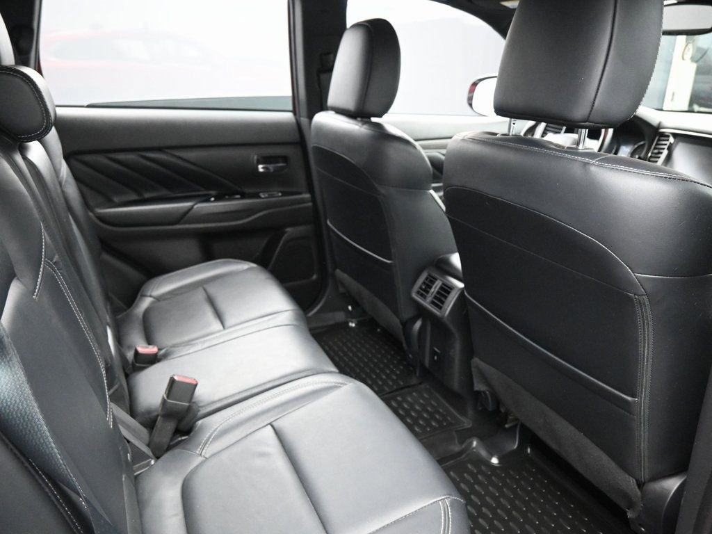 Used 2021 Mitsubishi Outlander SEL image 37